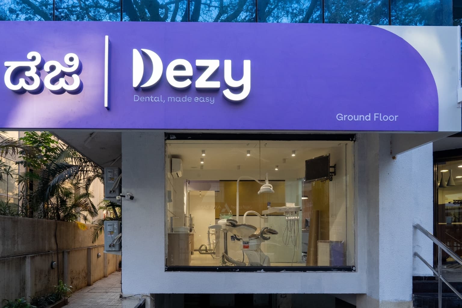 Best Dentist Near Me In Dezy Indiranagar